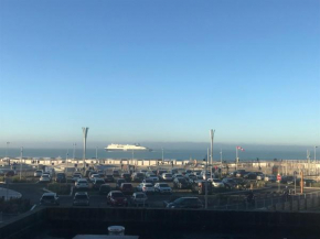 Studio vue sur mer, Calais